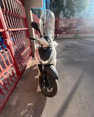 Honda Sh 300 Sport