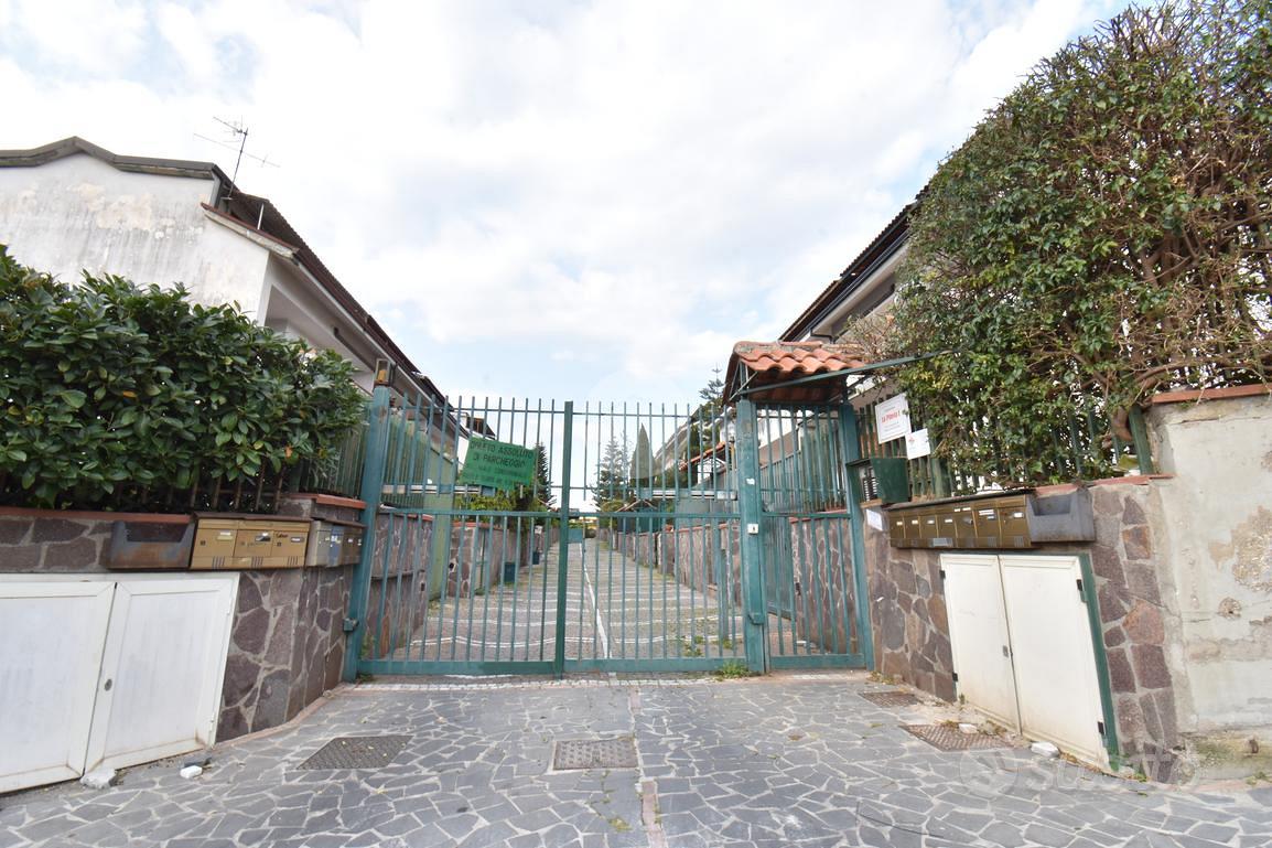 Casa – Pollena Trocchia, Rione Micillo, Napoli - Vista 3