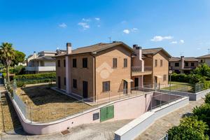 VILLA SINGOLA A PORTO SANT'ELPIDIO