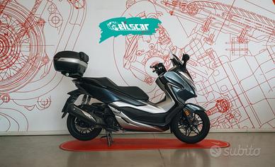 HONDA Forza 300