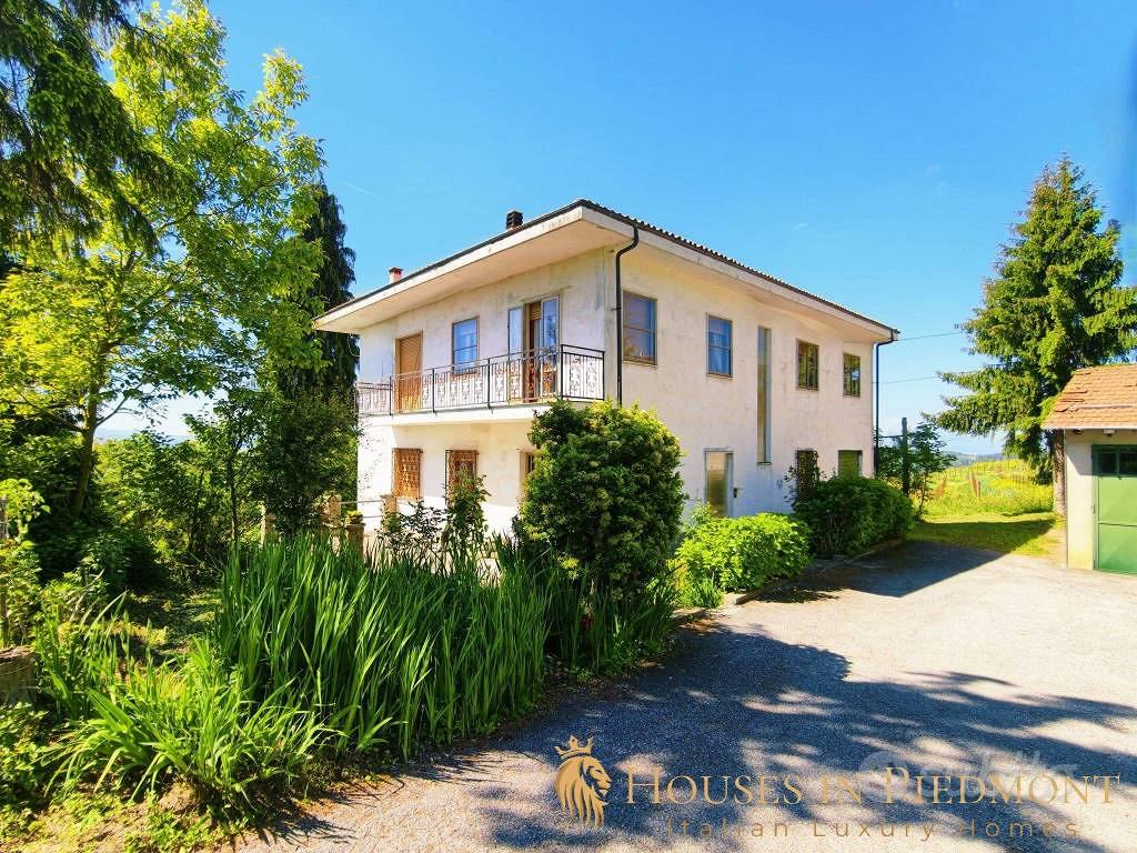 Villa di 350 m² con più di 5 locali a Mombarcaro - Vista 5