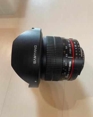 Obbiettivo fisheye Samyang 8mm attacco Nikon