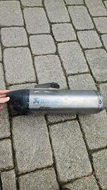 silenziatore Akrapovic r125