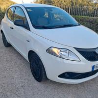 LANCIA YPSILON 1200