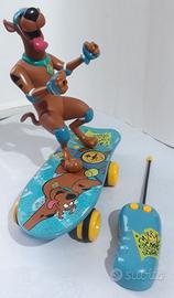 Radiocomando Scooby.Doo su skate.