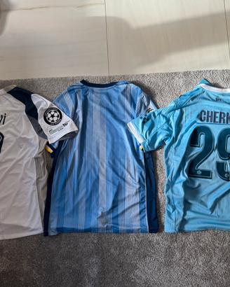Maglie Tottenham e Manchester City