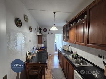 Appartamento tricamere a Staranzano con garage