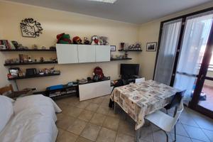 Montale trilocale arredato