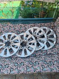 4 copricerchi Fiat 500X da 16 tutto 25 euro 