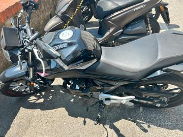 Keeway RKS 125 naked