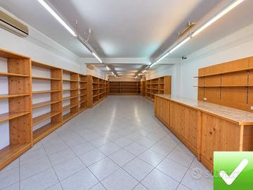 Locale Commerciale Spirito Santo 119 Mq