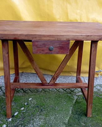 TAVOLO IN LEGNO MASSELLO. (62)