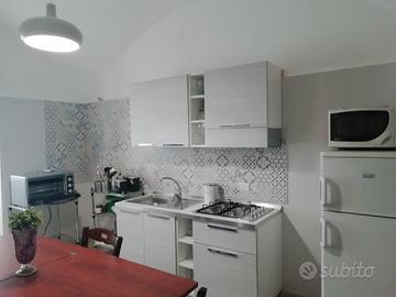 Appartamento piano terra in villa bifamiliare