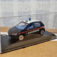 FIAT PUNTO CARABINIERI 