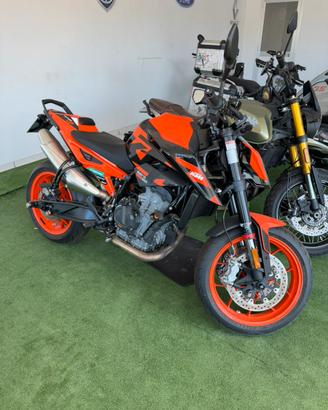 Ktm 890 duke GP