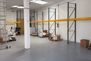 magazzino in condivisione 100mq