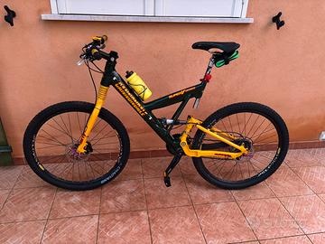 Bici mtb cannondale v-series perfetta