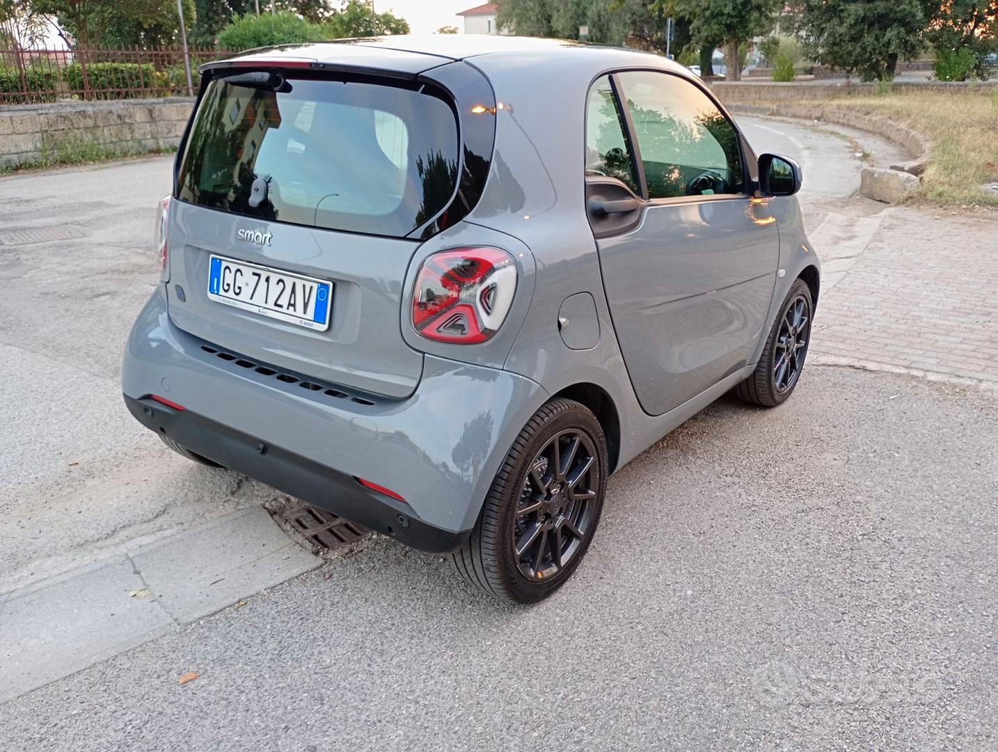 Smart Fortwo 2021 photo 2