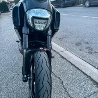 Ducati Diavel Dark