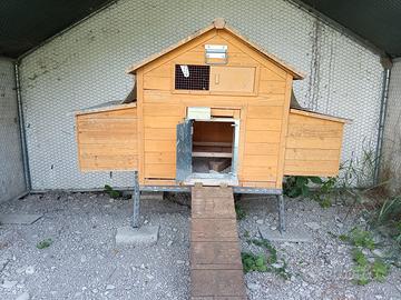 Pollaio per galline in legno
