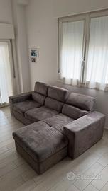 Divano grigio tortora 3 posti