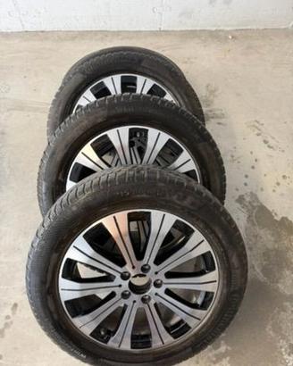 Cerchi in lega Mercedes e gomme invernali