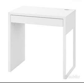 Scrivania bianca Micke Ikea