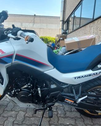 Honda Transalp XL 750 E-Clutch