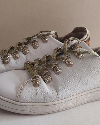 Scarpe GUESS bianche + maculato N° 39