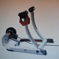 Rullo d'allenamento Elite Qubo Power Mag Smart+