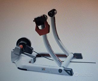 Rullo d'allenamento Elite Qubo Power Mag Smart+