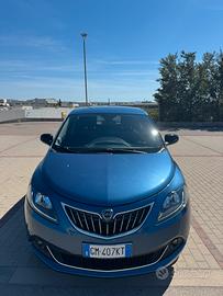 Lancia ypsilon hybrid
