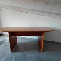 tavolo ovale chiudibile a consolle