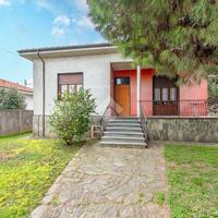 VILLA SINGOLA A RESCALDINA