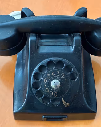 Telefono a disco in bachelite Fatme