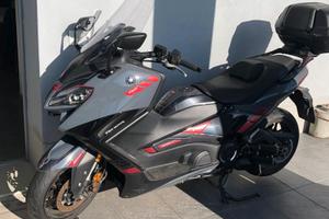Yamaha TMax 560 Tech Max sx