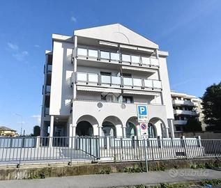 3 LOCALI A BELLINZAGO LOMBARDO