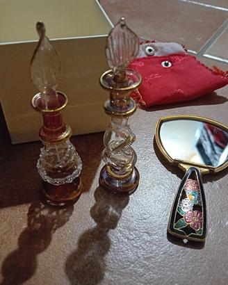 due bocettine in vetro e specchietto vintage