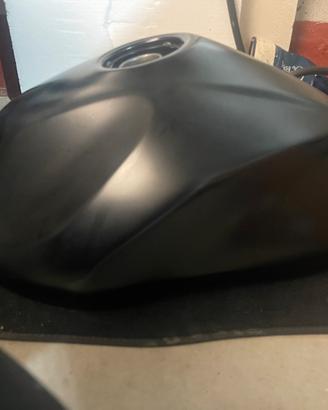 Serbatoio carburante kawasaki z750