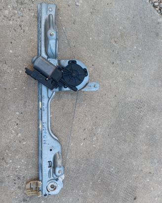 Alzavetro station wagon parte passeggero 