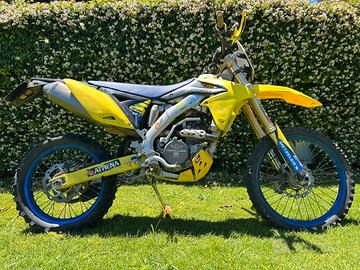 Suzuki RM-Z250 2015 TARGATA