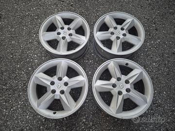 Cerchi In Lega Da 16" Per Renault Scenic 4x4
