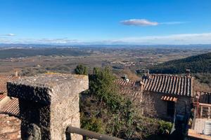 250mq Casa in pietra con vista e terreno privato