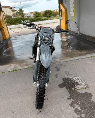 Beta 125 4 t RR ENDURO X-special edition