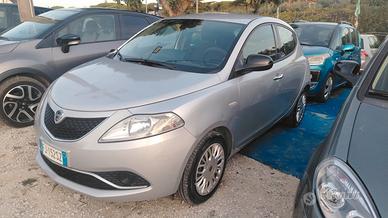 Lancia Ypsilon 1.2 69 CV 5 porte Gold