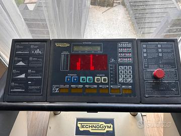 Tapis roulant technogym
