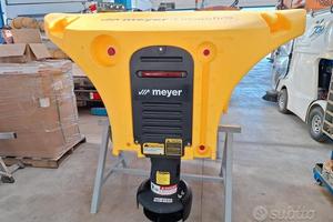 Spargisale elettrico MEYER da 360 lt a 1100 lt
