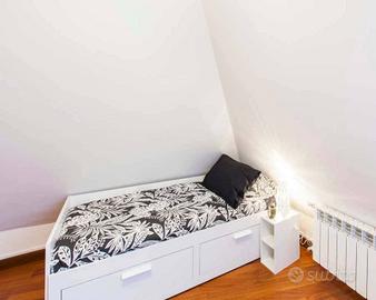 Stanza in appartamento di 187 m² a Milano