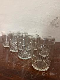 Set 8 Bicchieri in Vetro Lavorato