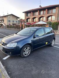 Volkswagen Golf V